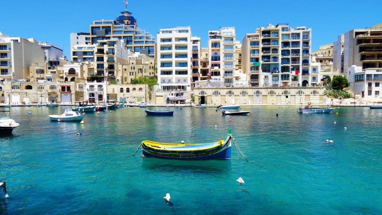 Splendid 2Br Apartment, Steps To St Georges Bay St. Julian's Exteriör bild